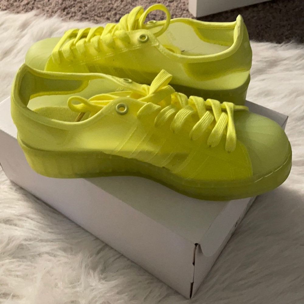 Adidas jelly’s lime